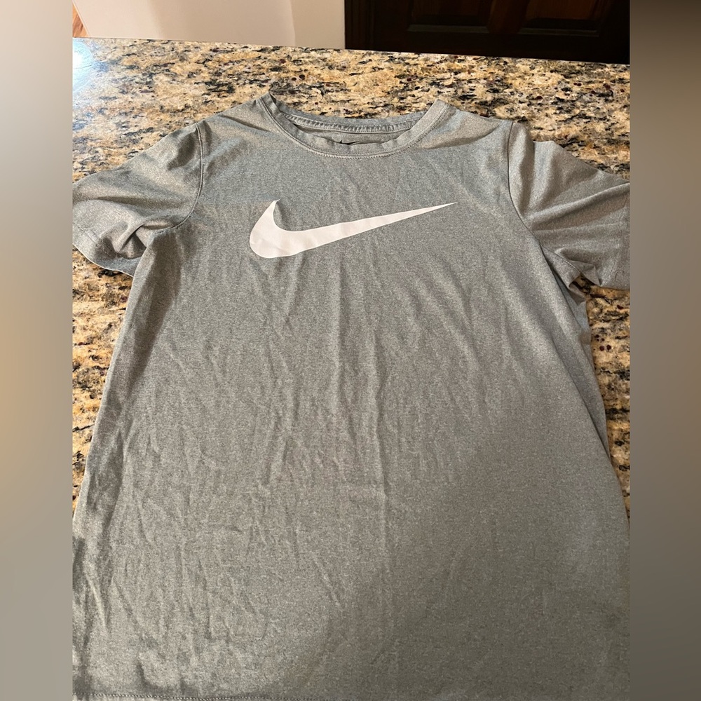 Boys Nike T shirt dryfit